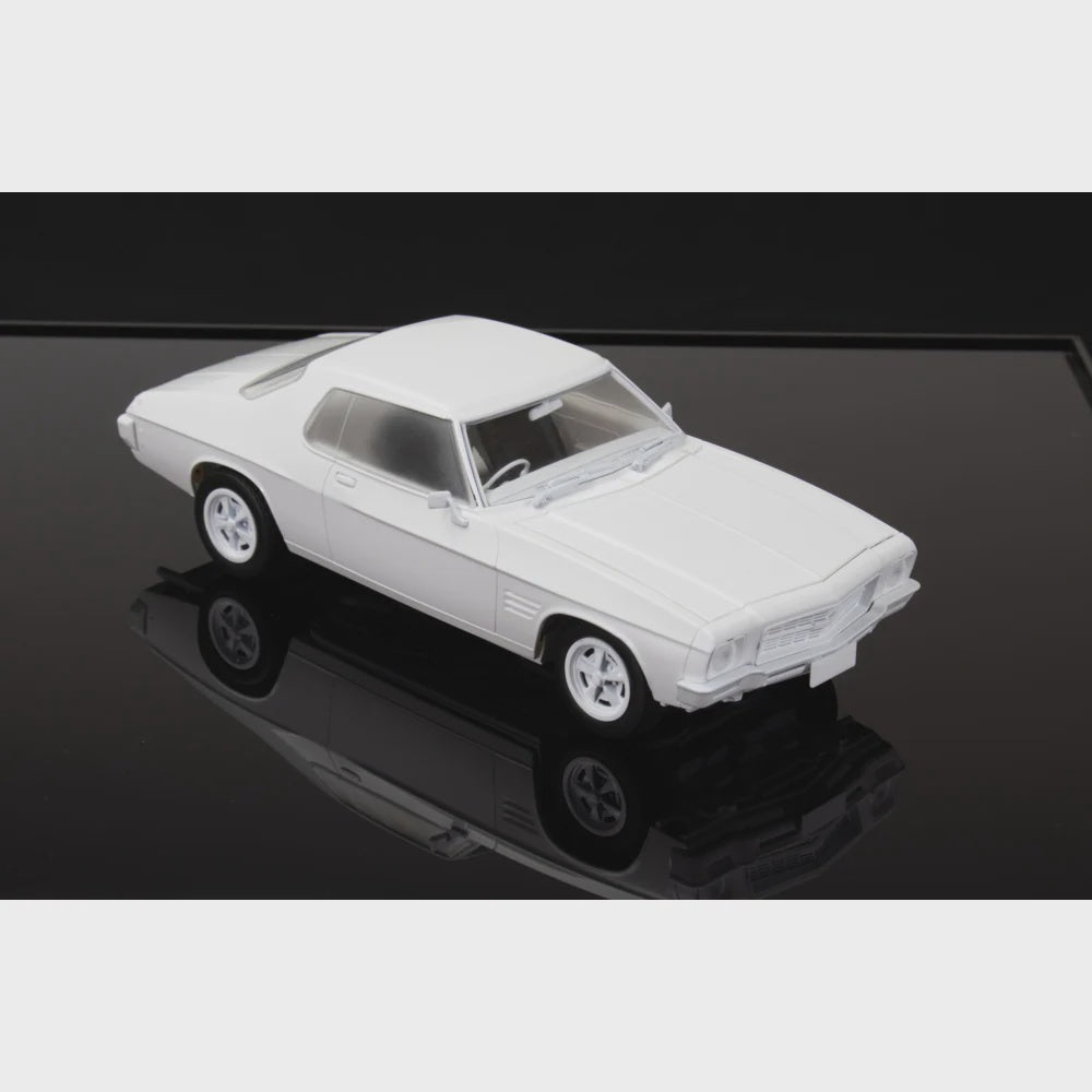 DDA 1:24 Kit HQ Holden Monaro