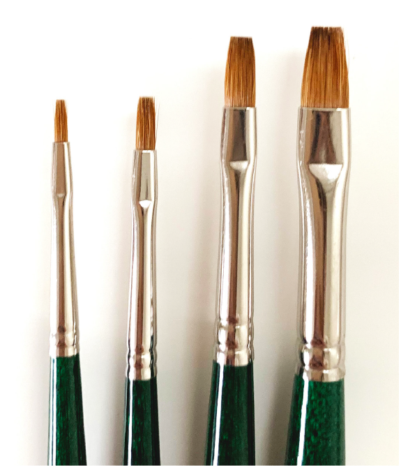 DELTA KOLINSKY RED SABLE PAINTBRUSH – Flat Size 6