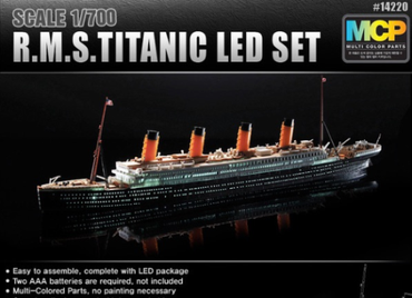 Academy 1/700 R.M.S Titanic LED Set 14220 Plastic Model Kit