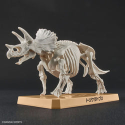 NEW DINOSAUR PLASTIC MODEL KIT BRAND TRICERATOPS