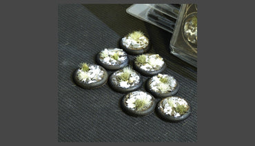 Gamers Grass: Bases: Winter Bases (RoundLip 30mm (x8))